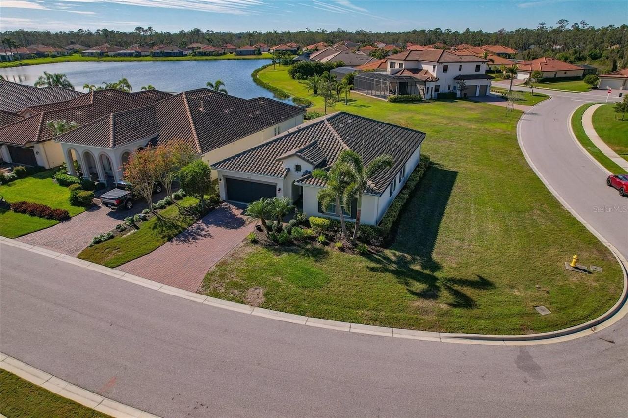4604 Tobermory Way - Photo 4 of 50