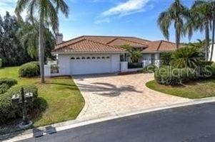 featured image of 4931 Fallcrest Cir