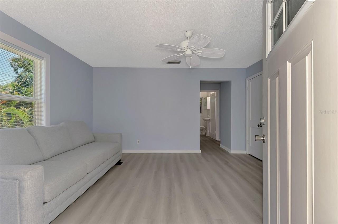 1858 Boyce St #A - Photo 7 of 35