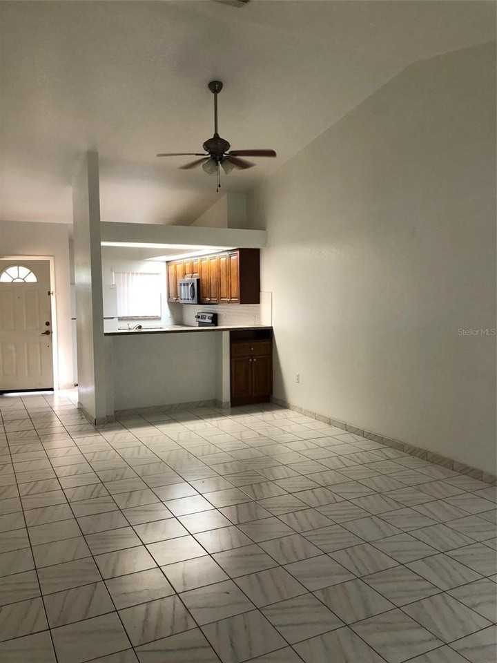 25385 Sandhill Blvd #D2 - Photo 2 of 20