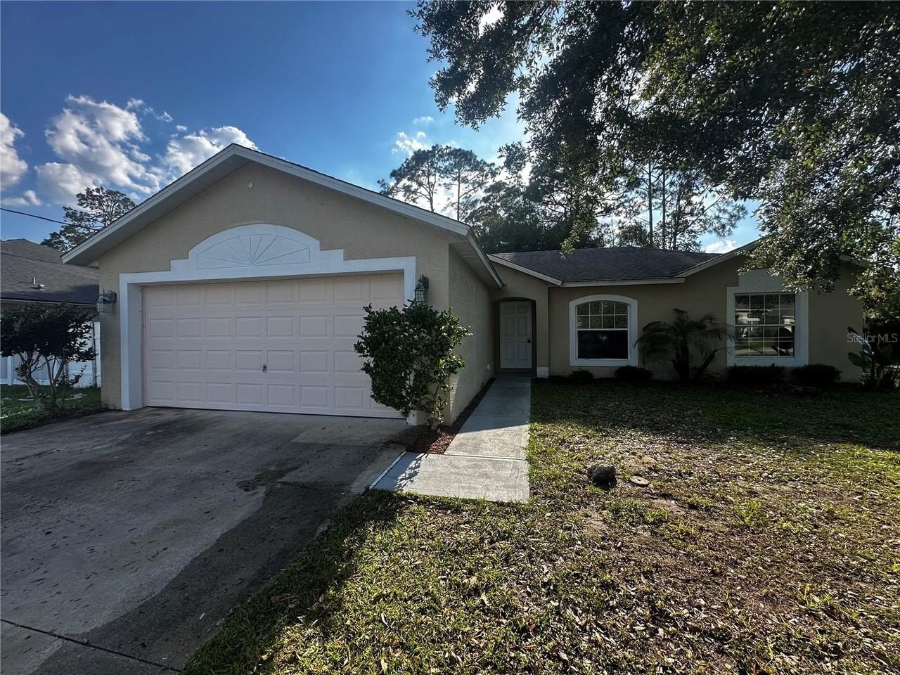 18 Red Clover Ln