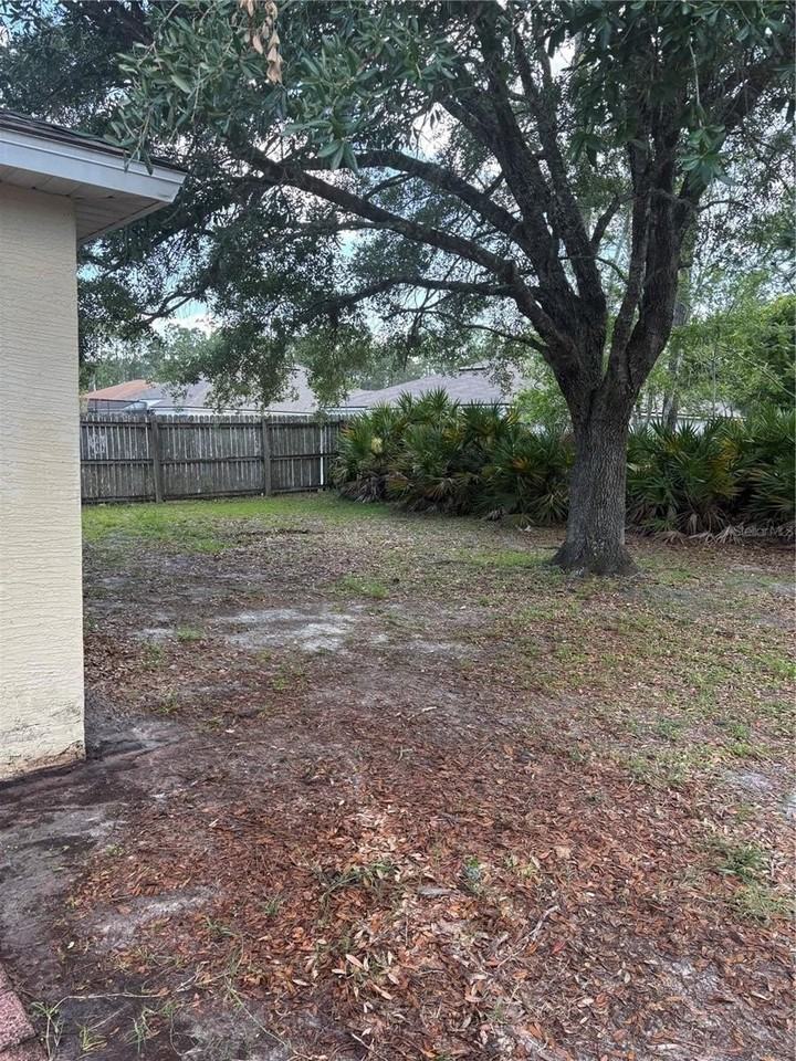 18 Red Clover Ln - Photo 3 of 11