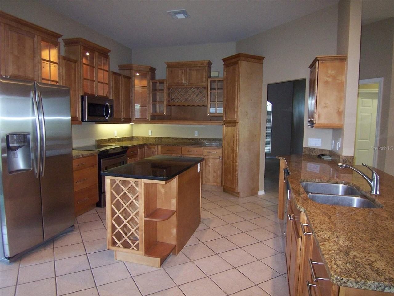 5435 Summerland Hills Dr - Photo 2 of 21