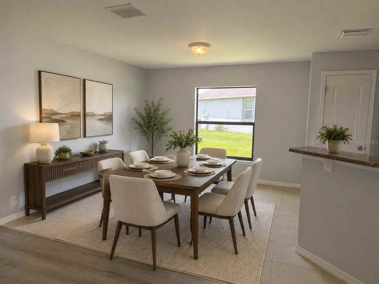 2447 Torrens Dr - Photo 4 of 9