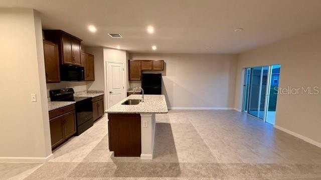 1607 Texas Ave - Photo 2 of 20