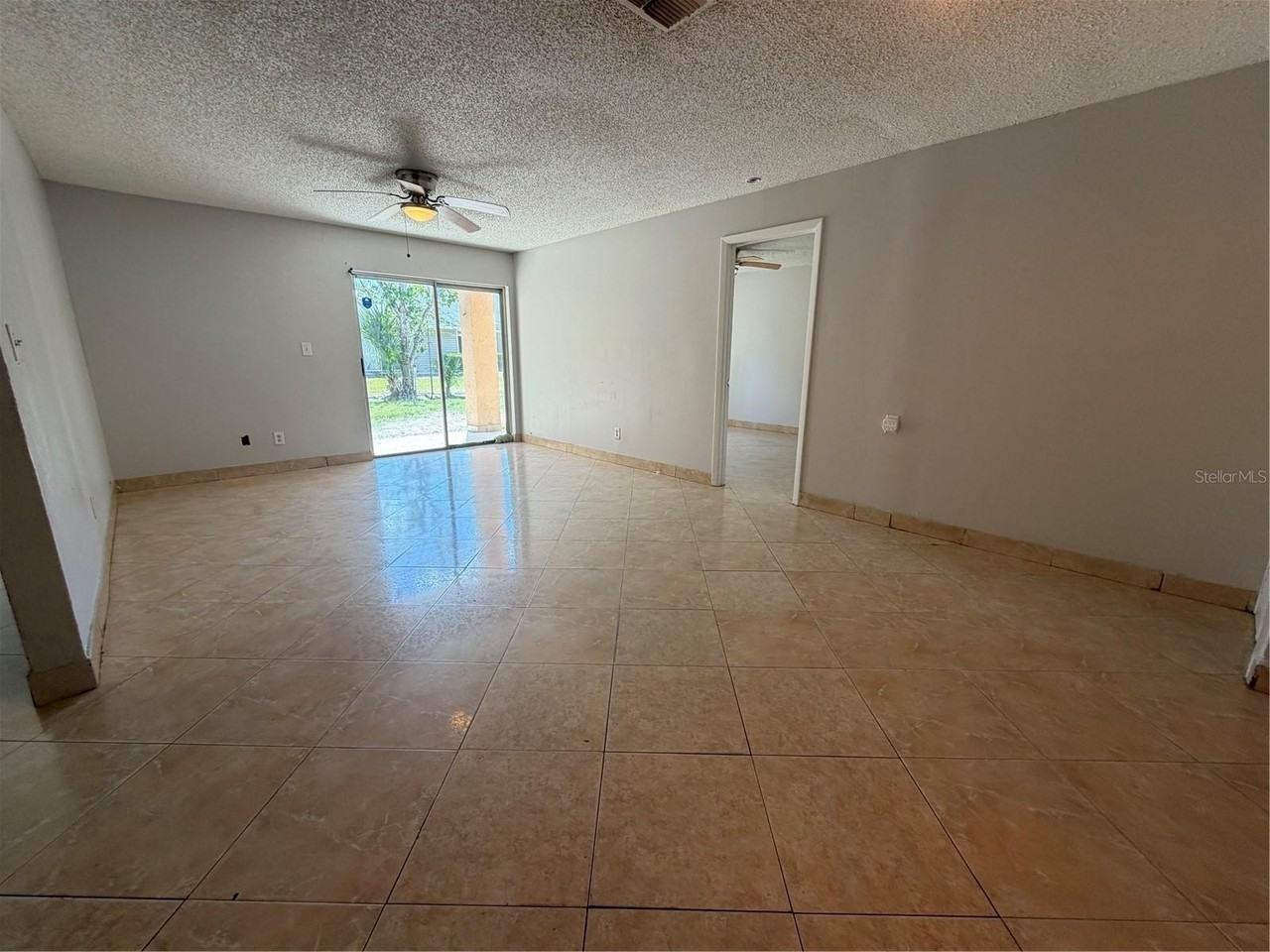 5225 Via Hacienda Cir #B115 - Photo 3 of 11