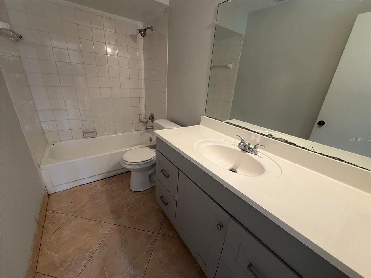 5225 Via Hacienda Cir #B115 - Photo 7 of 11