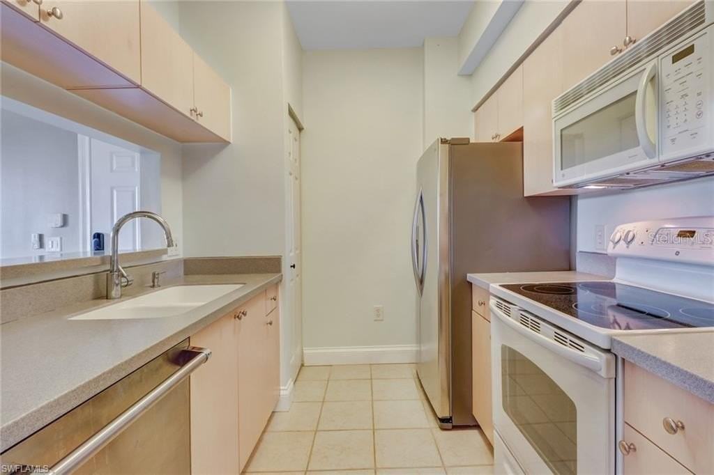 1180 Reserve Way #302 - Photo 4 of 35
