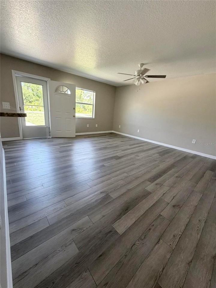 1088 Nomad Rd - Photo 7 of 14