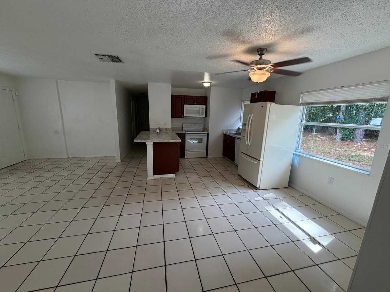 3650 Trianon Dr - Photo 5 of 25