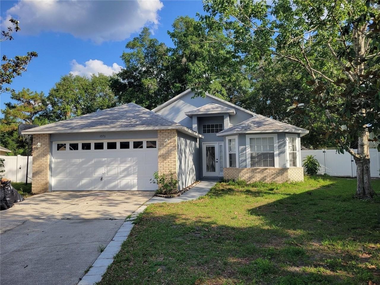 1076 Country Cove Ct