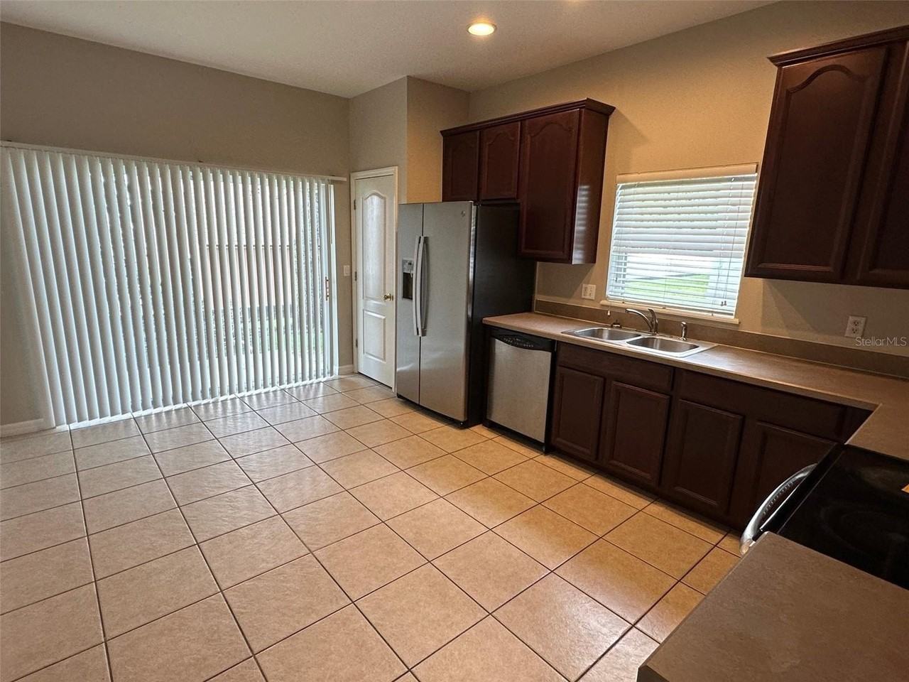 7815 Rex Hill Trl - Photo 3 of 22