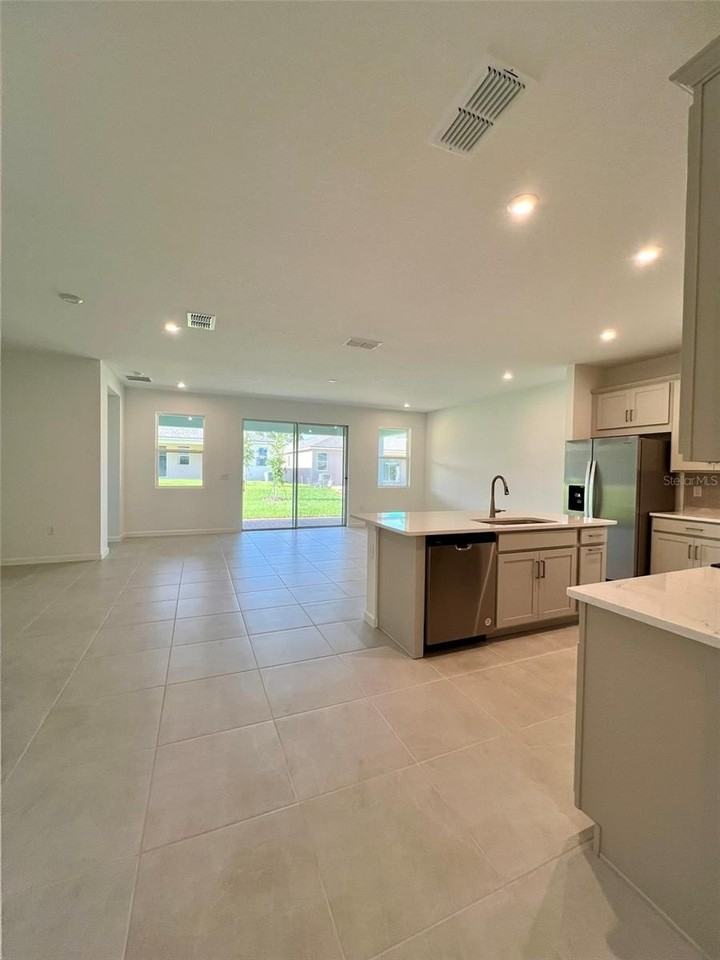 3497 Banana Shrub Blvd - Photo 5 of 37