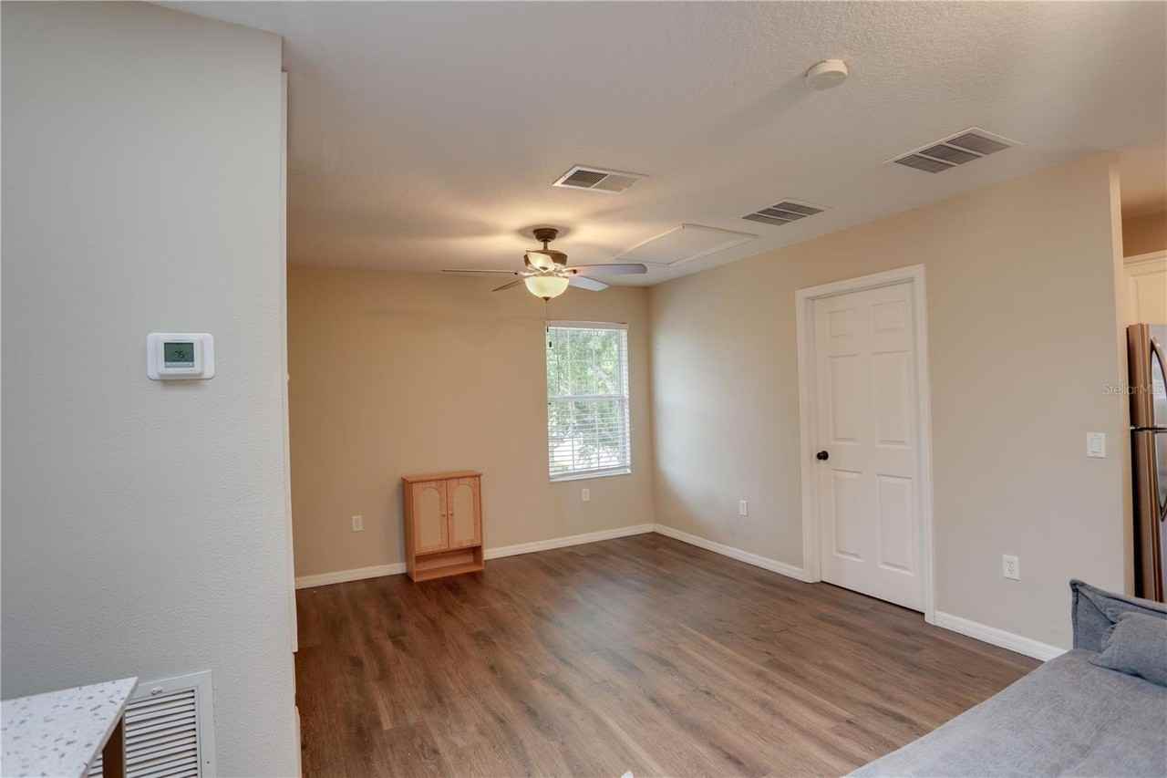 14222 Sonco Ave #APT - Photo 2 of 11