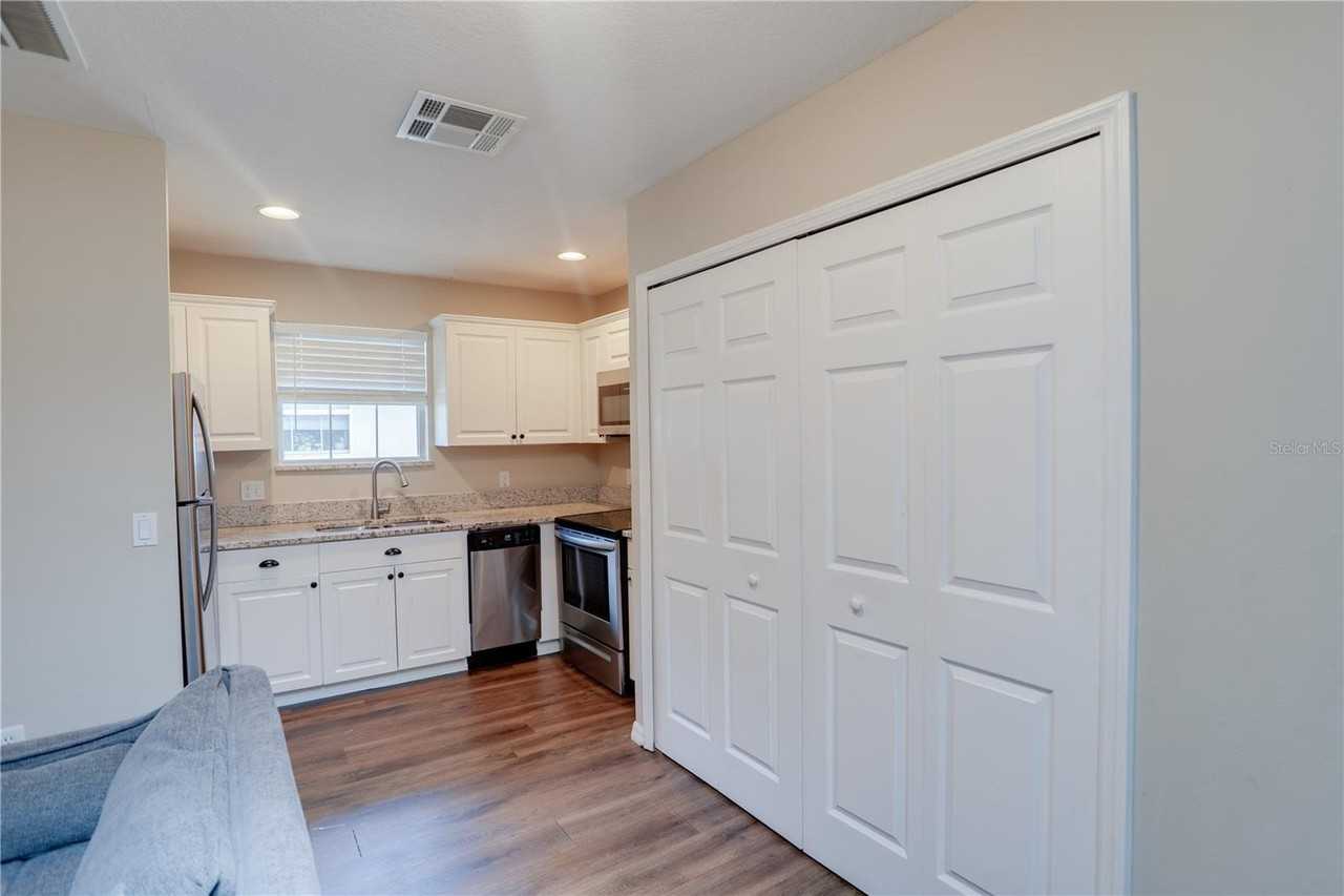 14222 Sonco Ave #APT - Photo 5 of 11