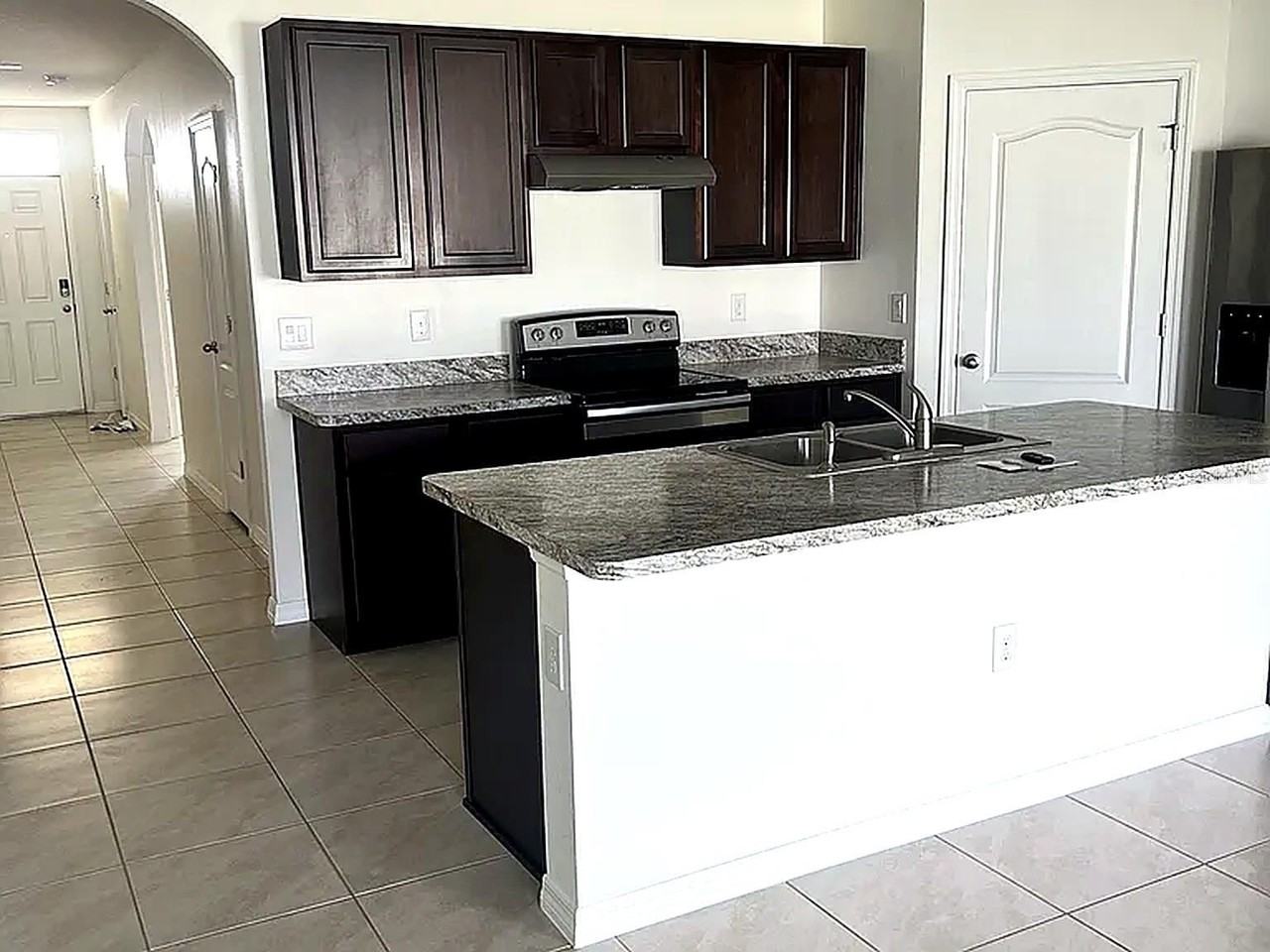 397 Corso Loop - Photo 4 of 29
