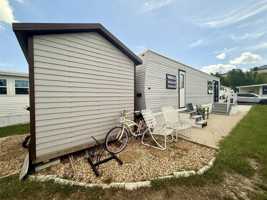 featured image of 762 Center Crest Blvd