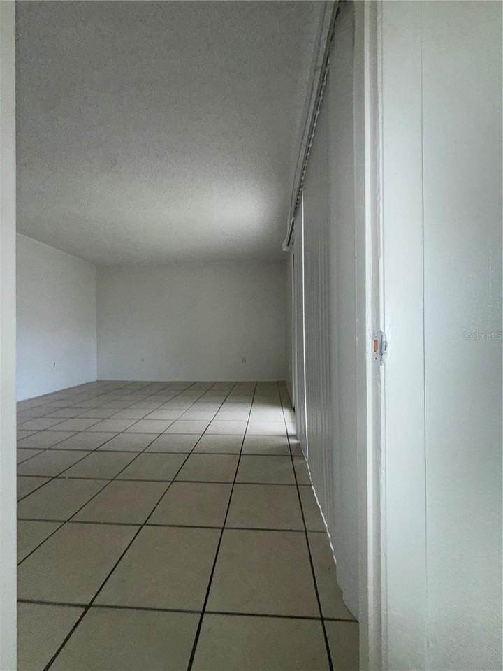 847 Sky Lake Cir #C - Photo 4 of 21