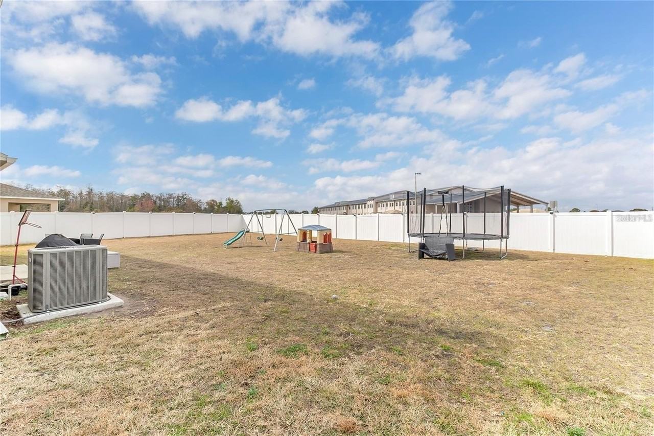 132 Citrine Loop - Photo 3 of 17