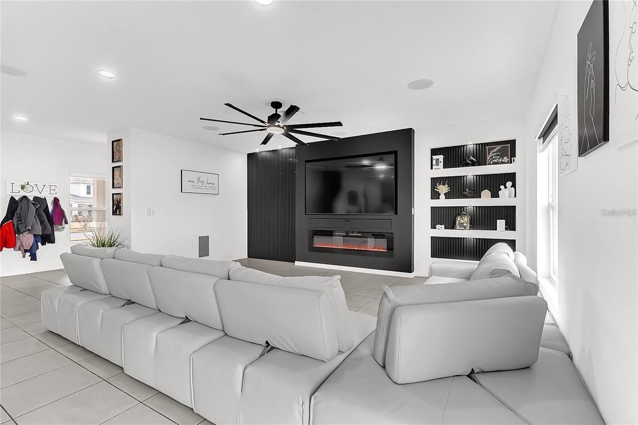 132 Citrine Loop - Photo 5 of 17