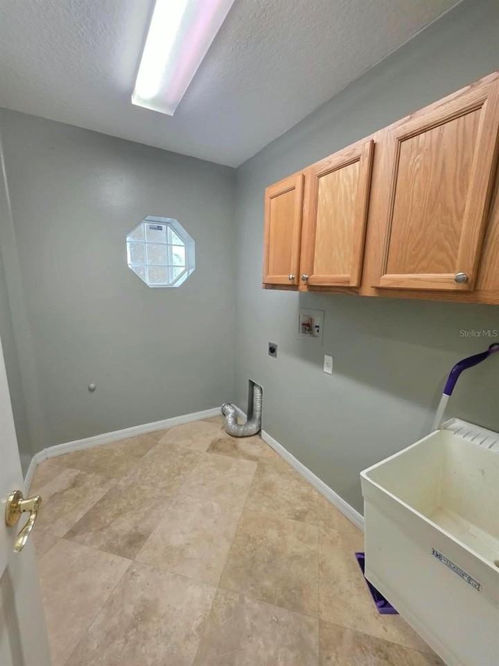 14710 Cableshire Way - Photo 6 of 20