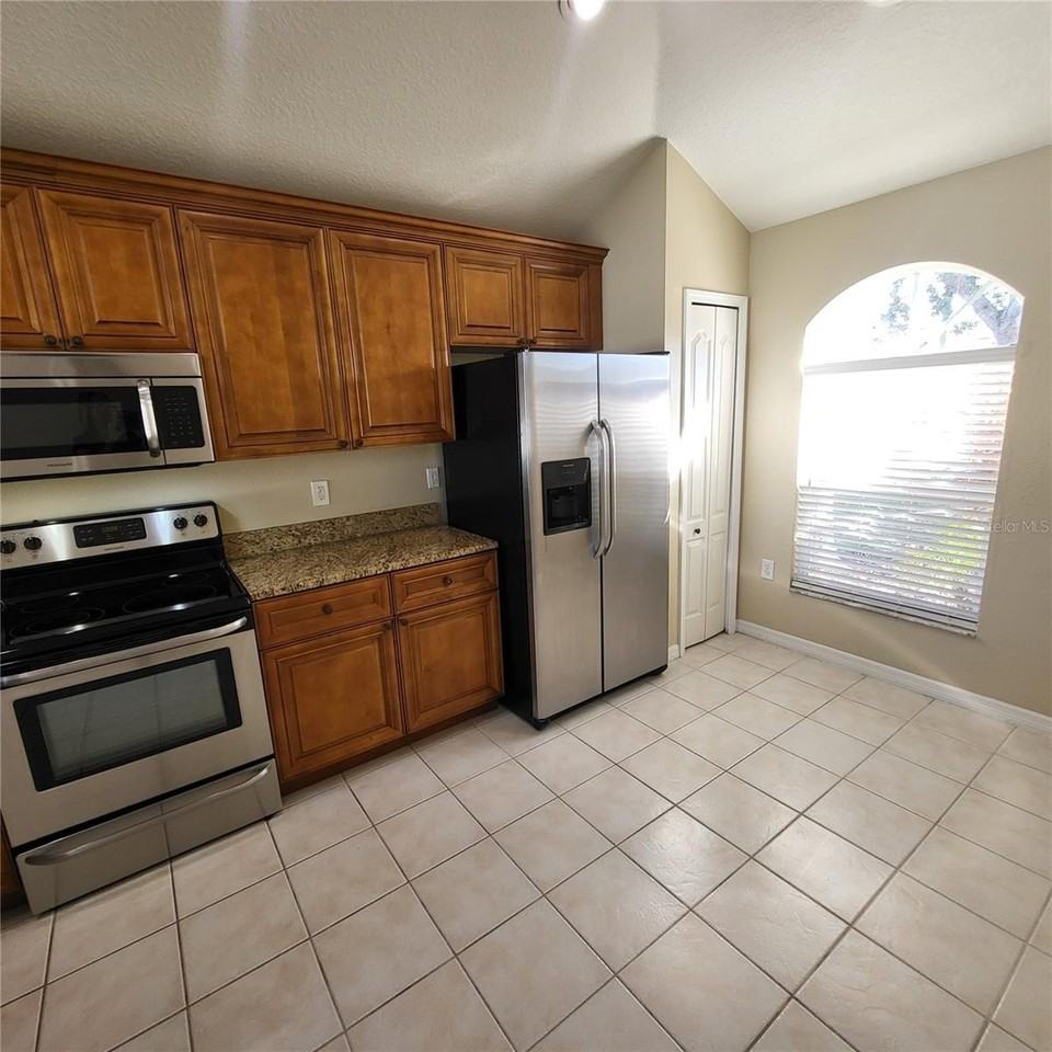 25903 Bloomsbury Ct - Photo 5 of 50