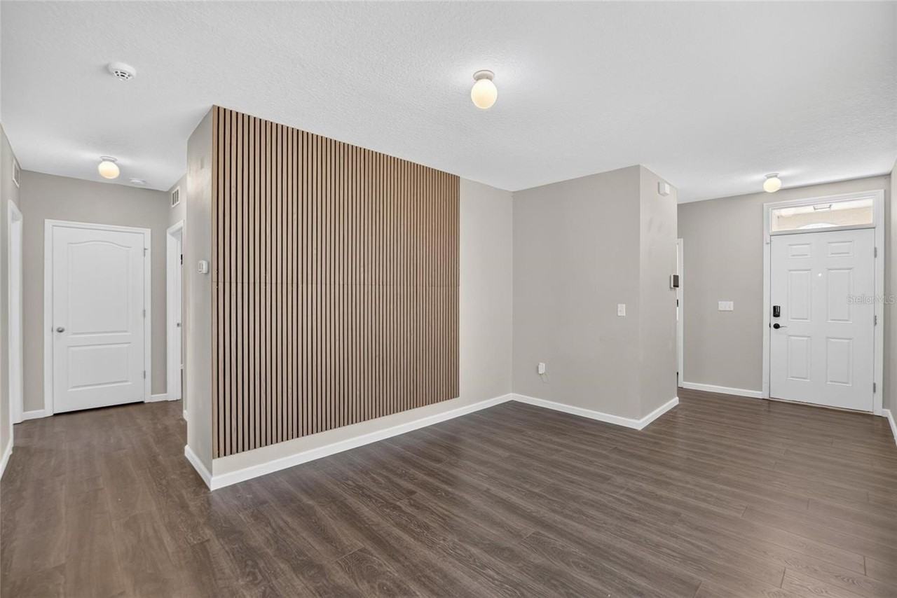 12035 Suburban Sunrise St - Photo 6 of 50