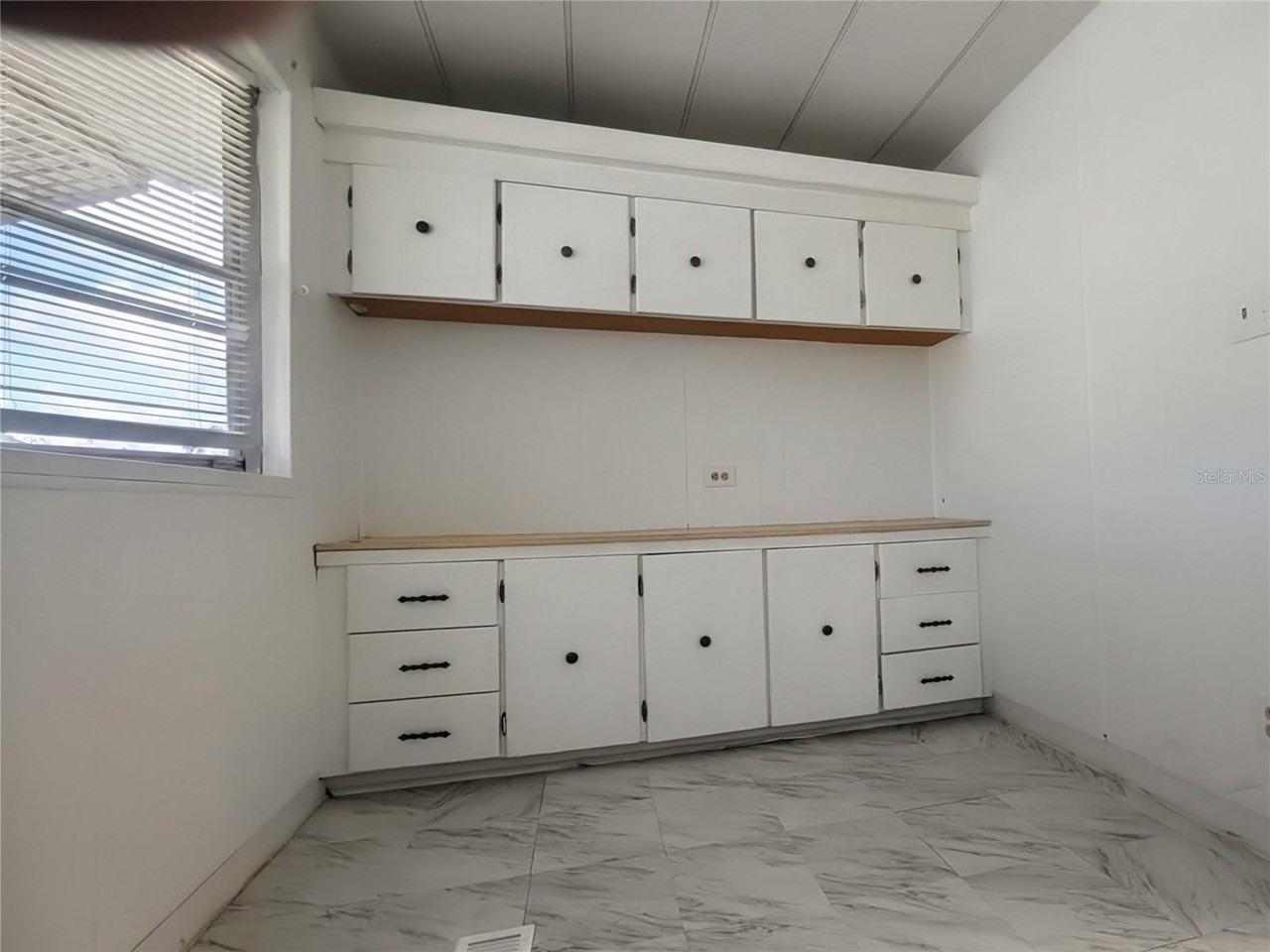 6614 Avocado Dr - Photo 3 of 20