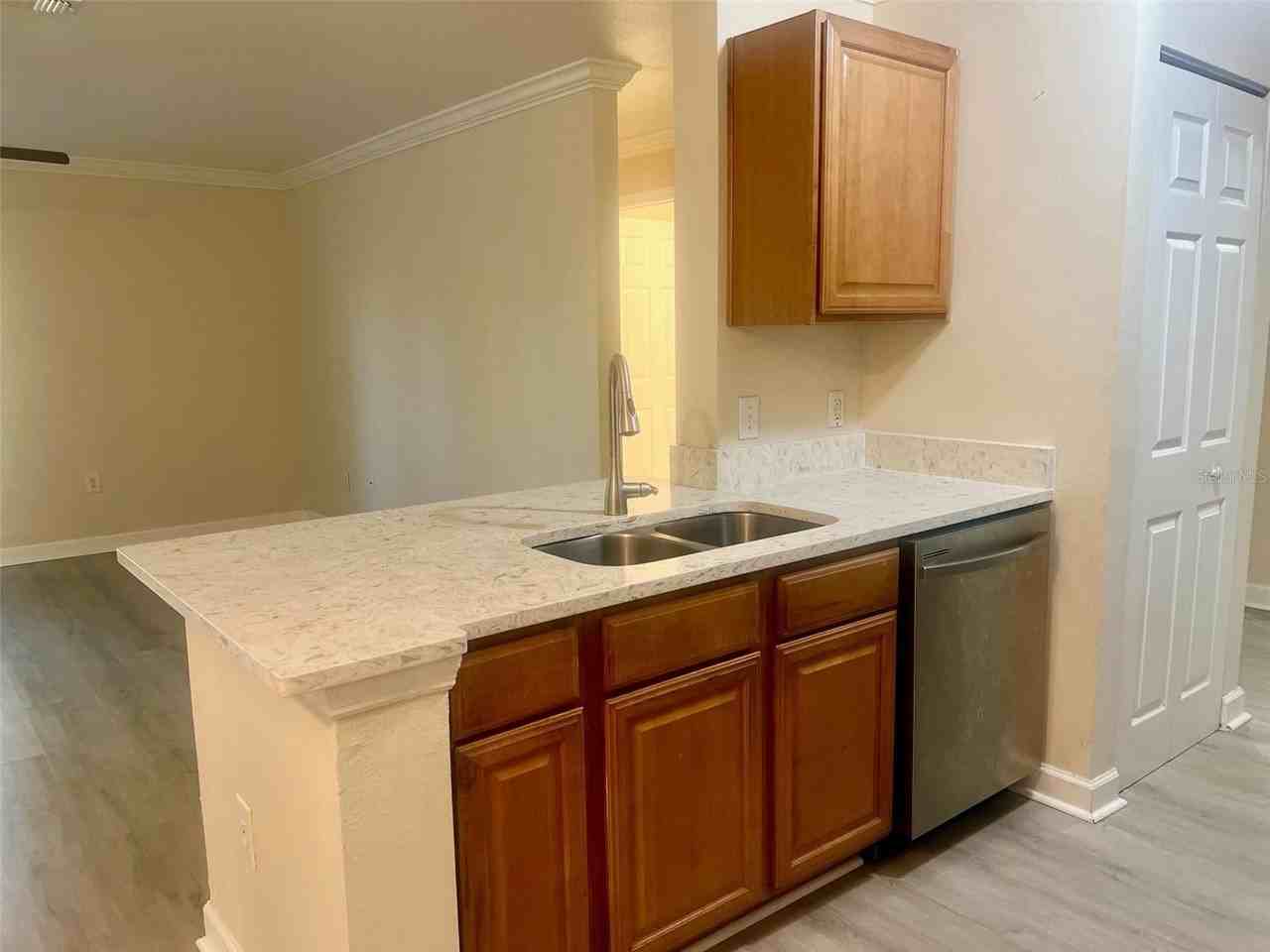 18335 Bridle Club Dr #18335 - Photo 3 of 20
