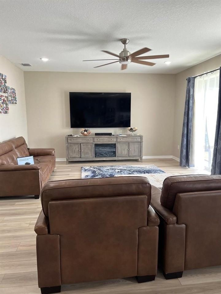 3900 Almond Brook Blvd - Photo 6 of 36