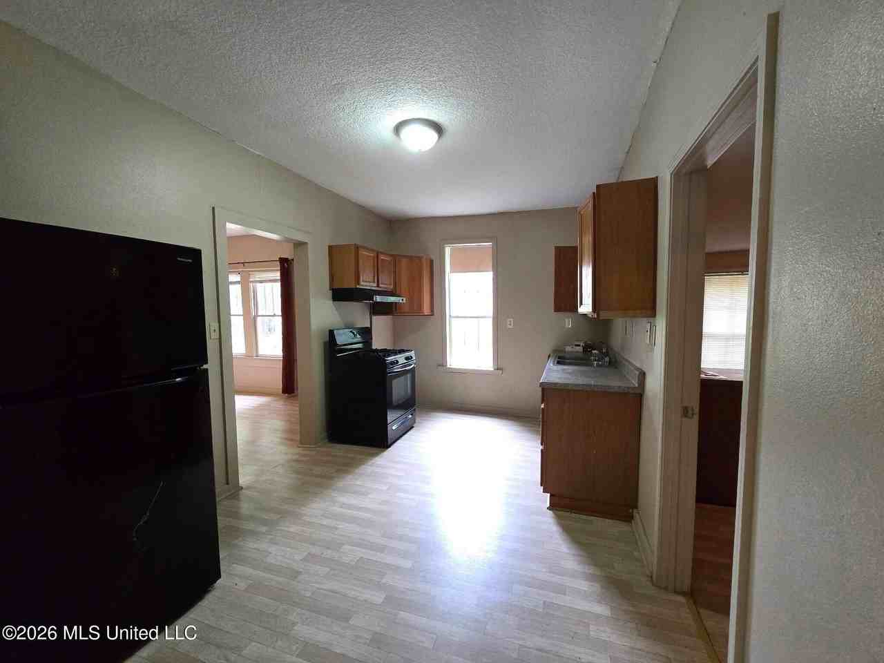 507 Magnolia St - Photo 6 of 15
