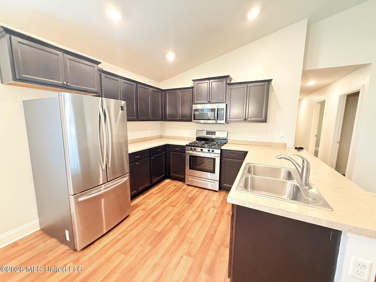 7882 Allen Glen Ln - Photo 3 of 9