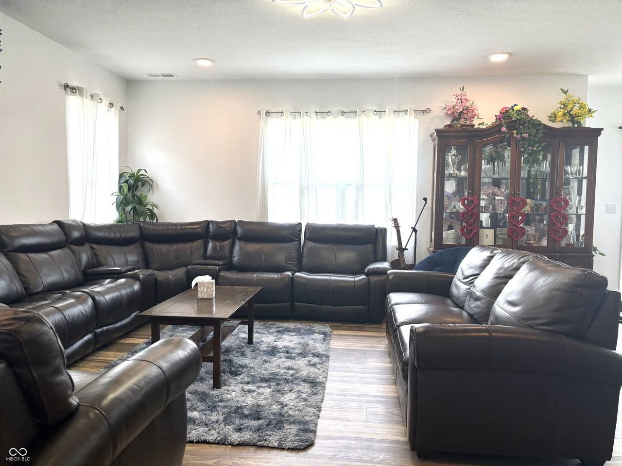 6120 Medina Spirit Dr - Photo 3 of 25