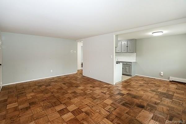 178 Jervis Ave #178 - Photo 7 of 34