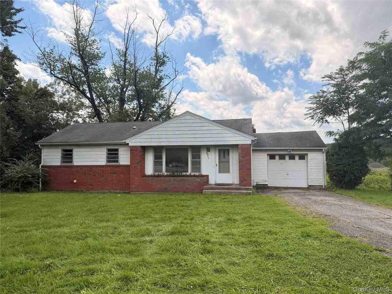 571 Temple Hill Rd - Photo 2 of 35