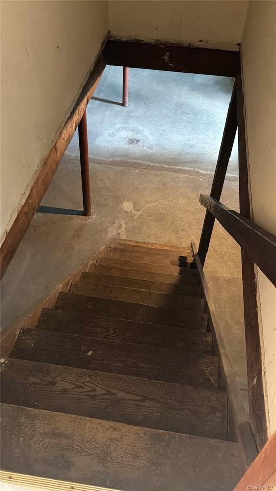 571 Temple Hill Rd - Photo 3 of 35