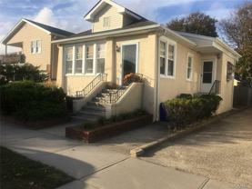517 E Market St - Photo 1 of 1
