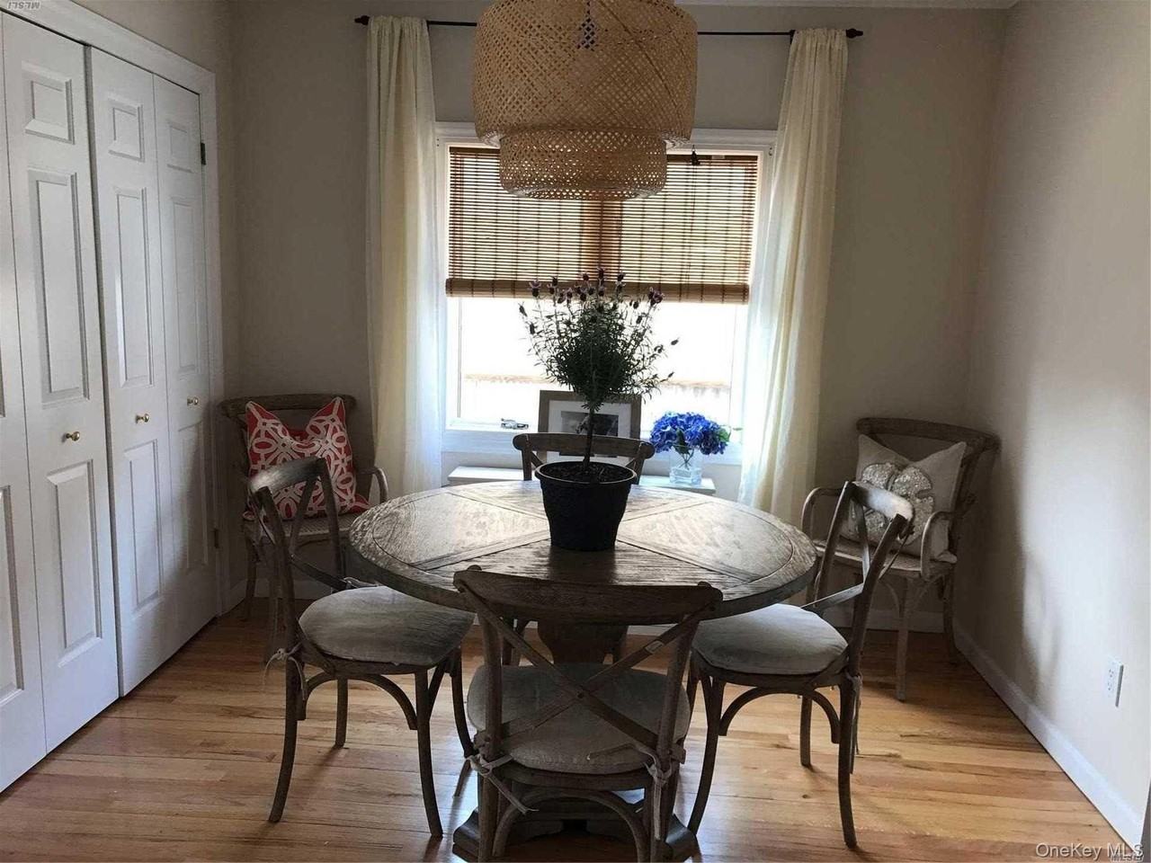 517 E Market St - Photo 6 of 12