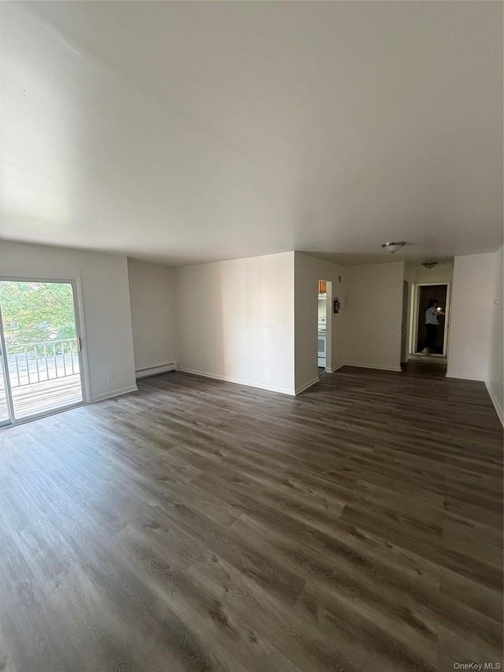 91 Shaker Heights Rd #91-28 - Photo 3 of 5
