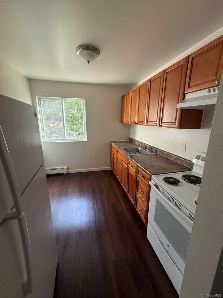 91 Shaker Heights Rd #91-28 - Photo 5 of 5