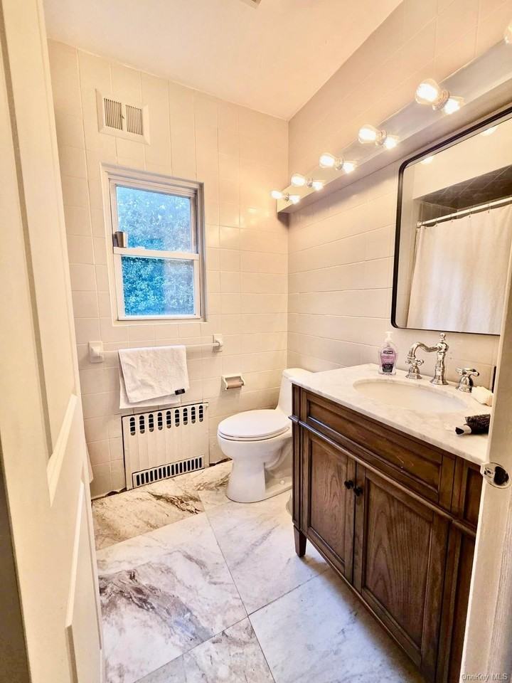 18 Webster Ave - Photo 6 of 10