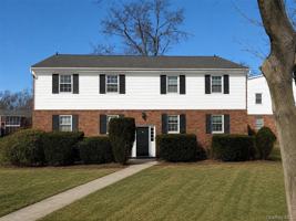 featured image of 7 Essex Ln #B3