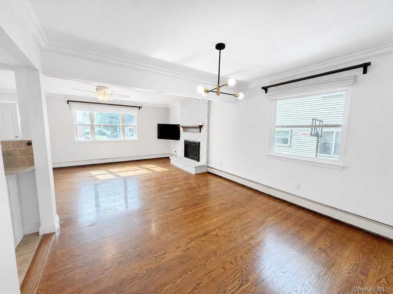 40 Edgewood Rd #1stFLUNIT1 - Photo 2 of 17
