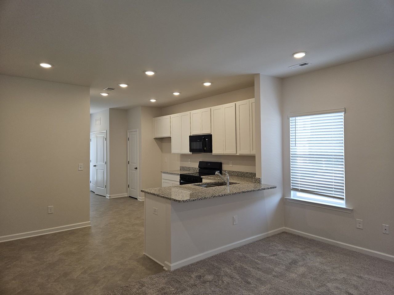 14 Gresham Ct #1 - Photo 6 of 19