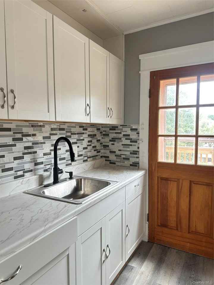 9 Elizabeth St #2 - Photo 2 of 30
