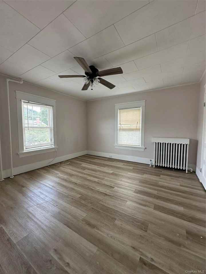 9 Elizabeth St #2 - Photo 5 of 30