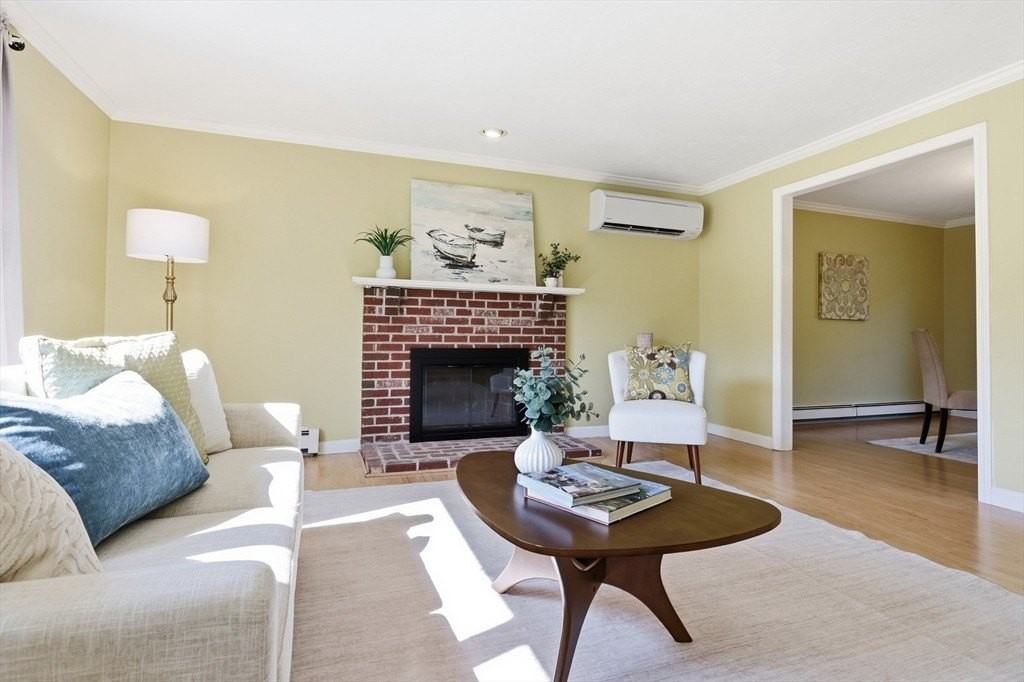 51 Hosmer St - Photo 4 of 42