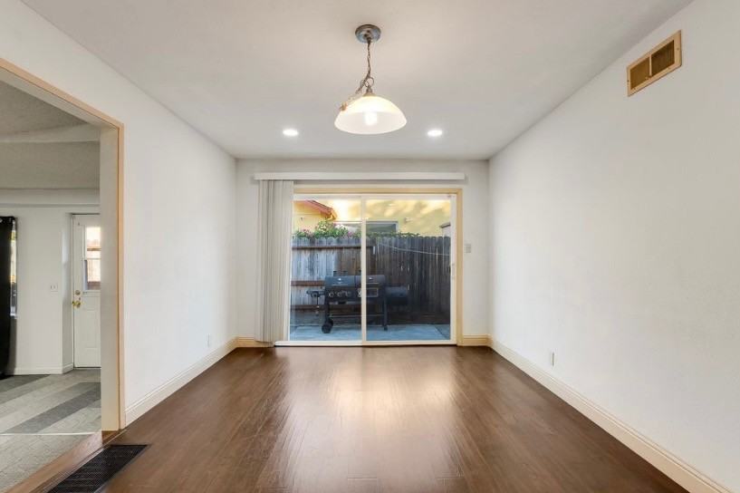 1654 Hemlock St #1 - Photo 4 of 9