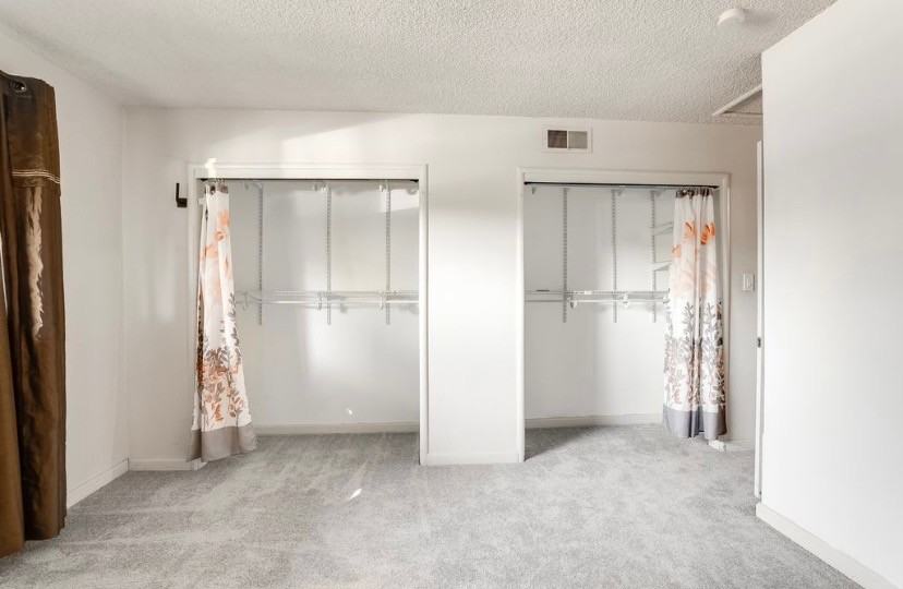 1654 Hemlock St #1 - Photo 6 of 9