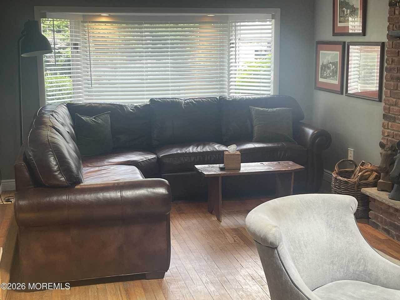 1010 Berkeley Ave - Photo 5 of 13